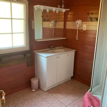 Moulin Vrindavan, Havre De Paix En Pleine Nature A Nyaraló *