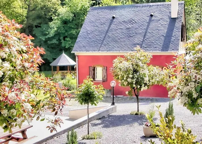 Dom wakacyjny Moulin Vrindavan, Havre De Paix En Pleine Nature A Eysus